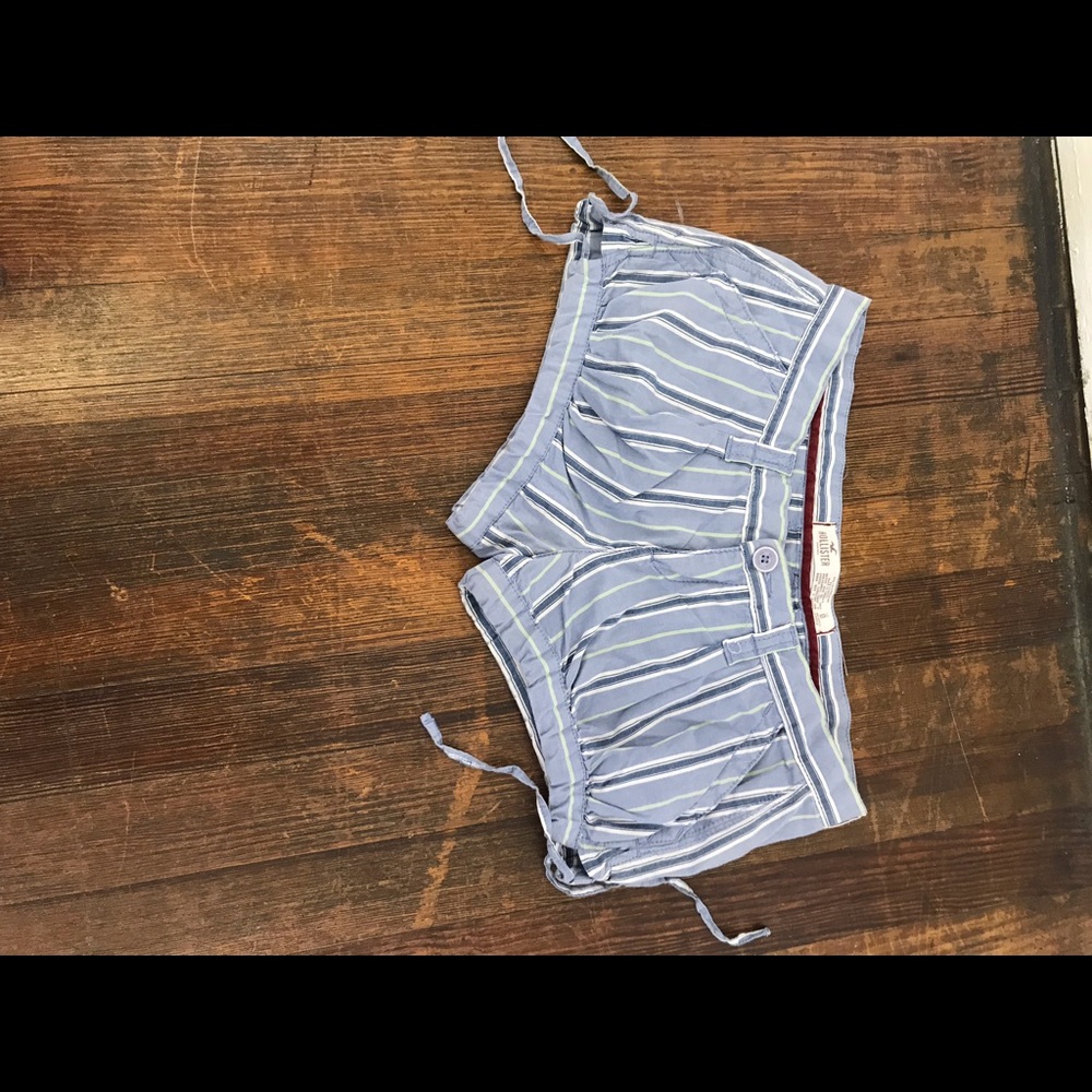 Bundle 4 for $20 shorts with gathers and tie